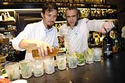 Stefan Gabany an der Bar (BrauerPhotos/S.Brauer für Moet Hennessy)